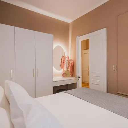 Mantzarou Suites By Corfu Collection מראה חיצוני תמונה