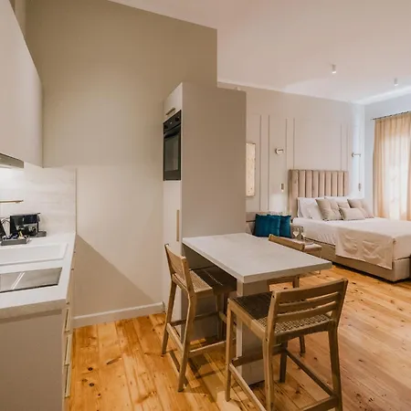 Mantzarou Suites By Corfu Collection מראה חיצוני תמונה